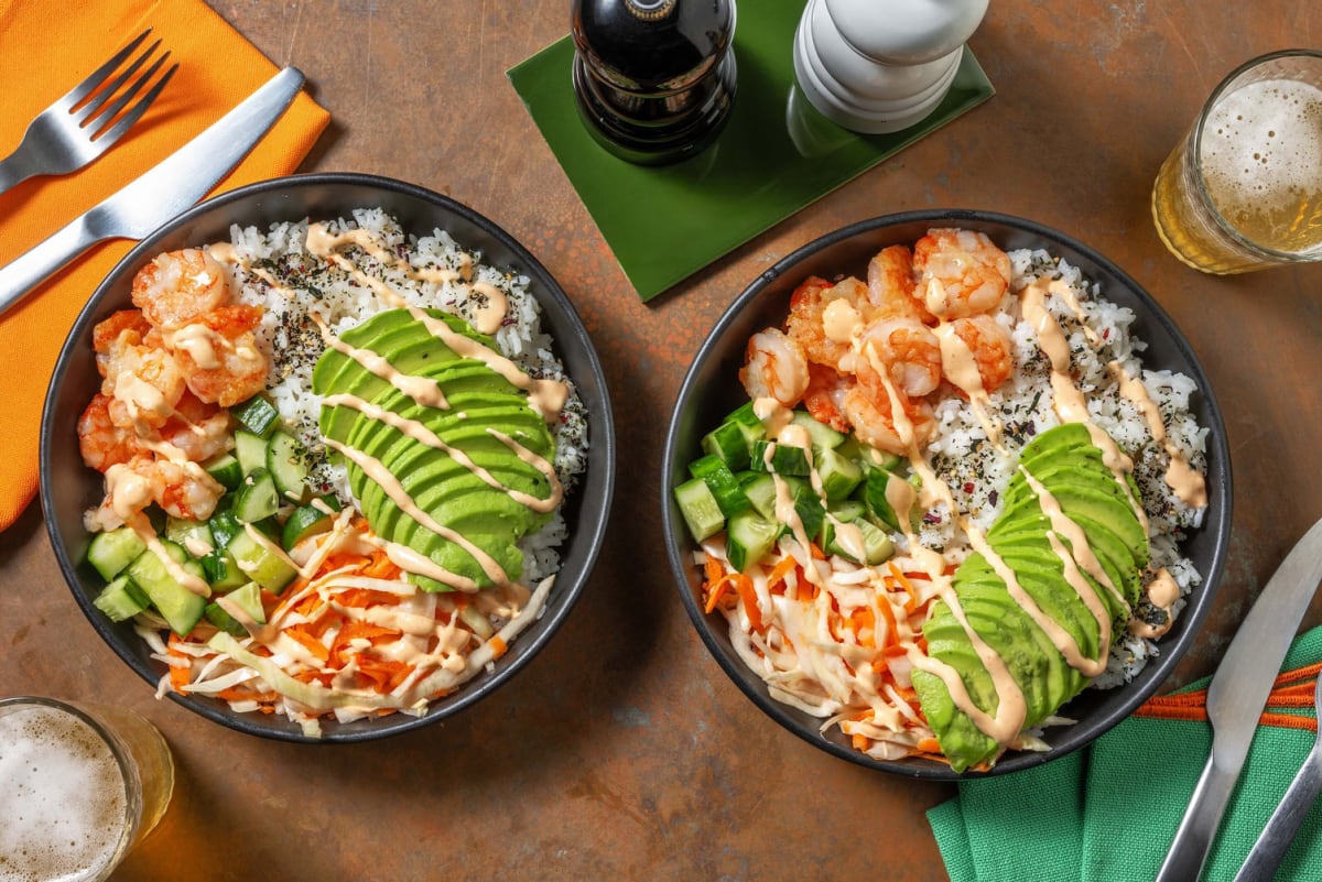 Poké bowl aux crevettes et avocat