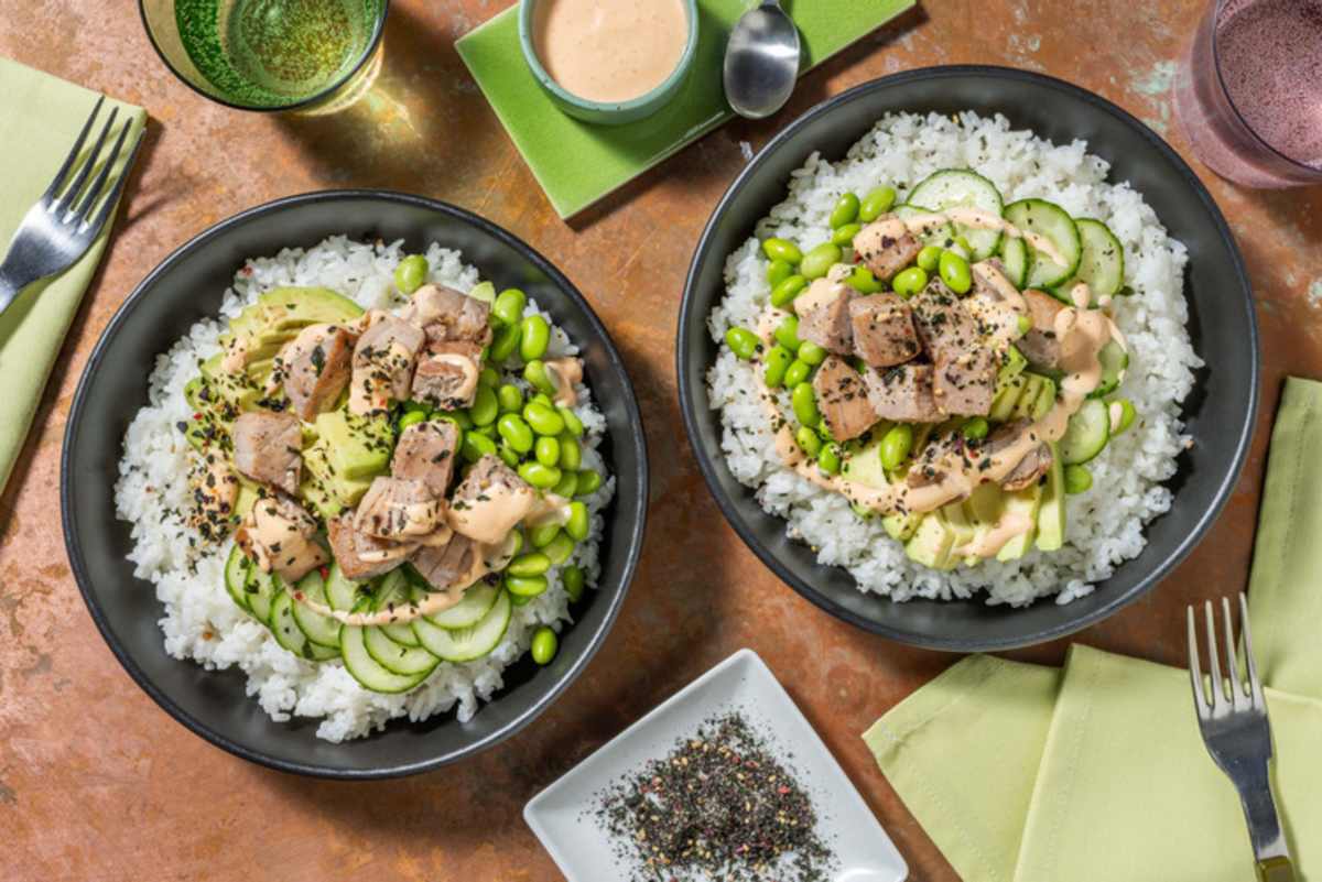Pokébowl met tonijn en avocado