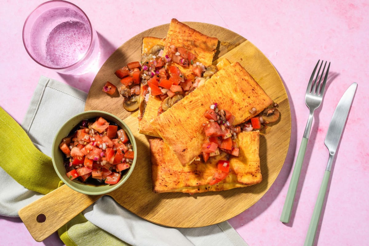 Pizza calzone au jambon et champignons