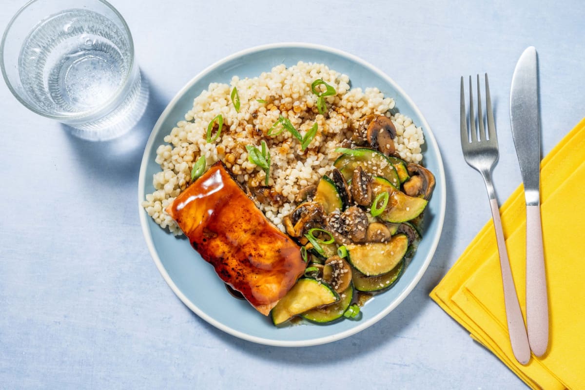 Oosters gemarineerde zalmfilet met parelcouscous