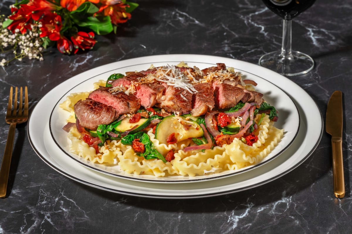 Steak et mafaldine au pesto avec tomates séchées