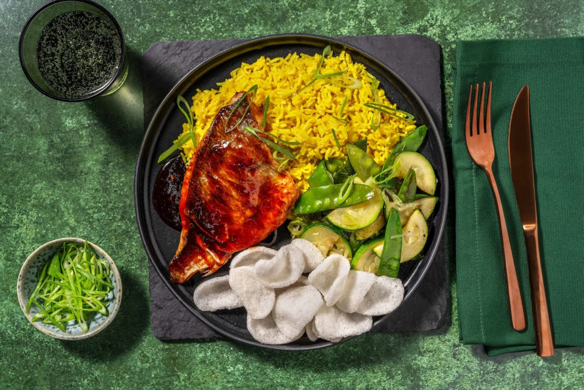 Dorade laquée de sauce soja douce et épicée et krupuk