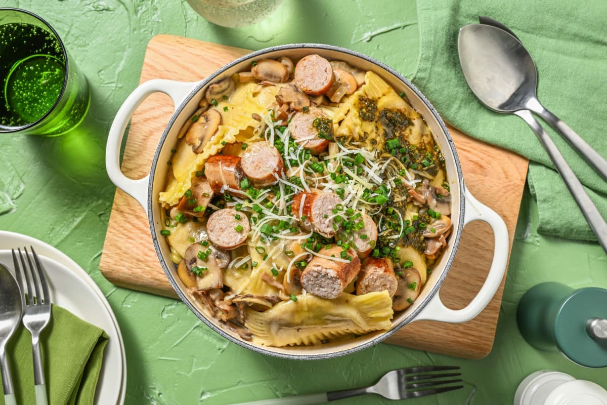 Ravioli et saucisse de porc en sauce crémeuse aux champignons