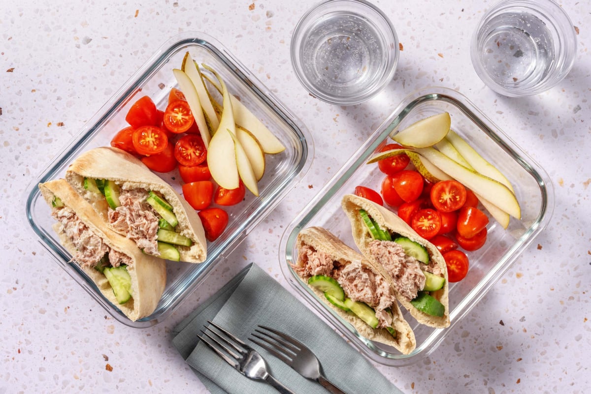 Tonfiskfylld pita som matsäck till barn