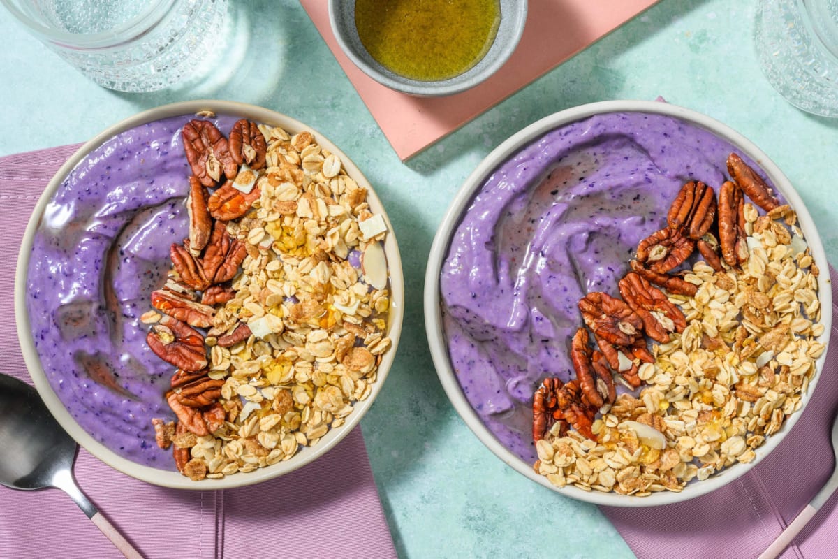 Blueberry & Pineapple Smoothie Bowl