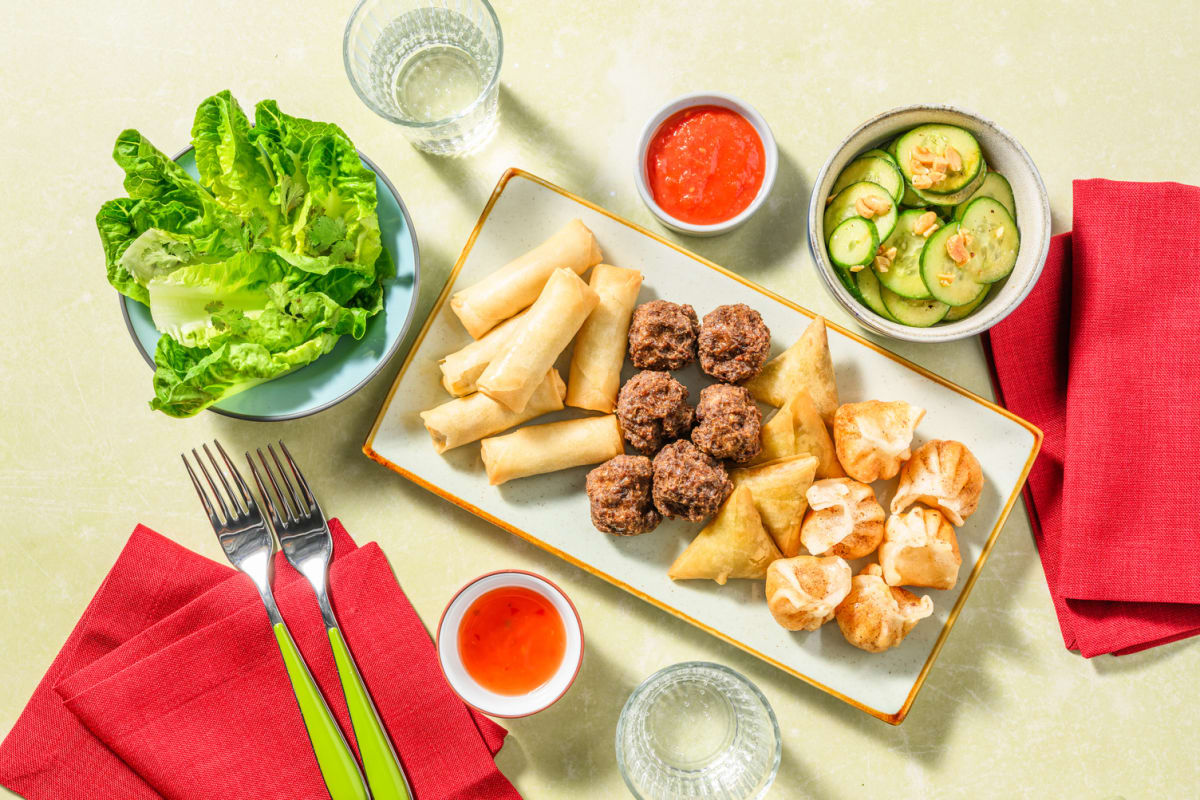 Plateau TV : bouchées thaï, nems & crudités
