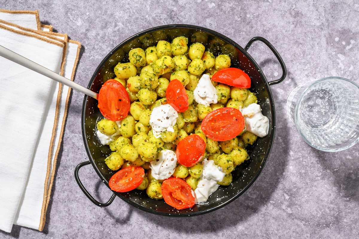 'Presto a tavola' - chicche di patate al pesto e burrata