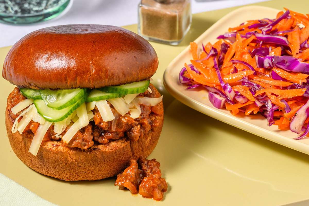 Quick BBQ beef mince sloppy joe's