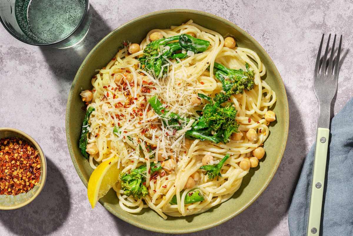 Creamy Garlicky Chickpea & Shrimp Pasta
