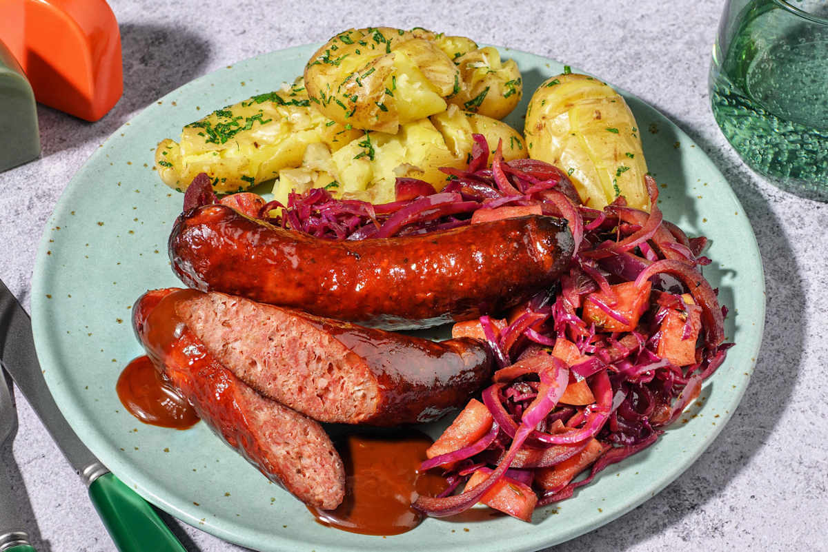 Ovnbagt kålpølse og æblebraiseret rødkål