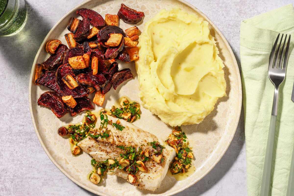 Ovnbagt torsk og urte-hasselnøddesauce