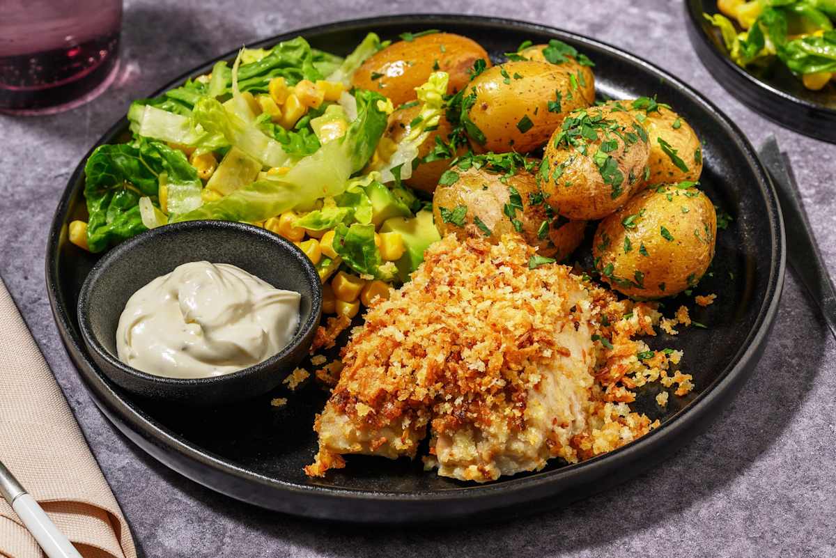 Lökpanerad vit fisk och ranchdressing