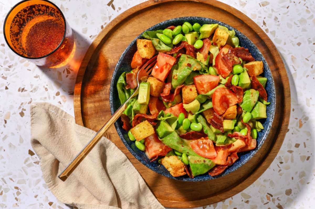 BLT Salad with Crunchy Croutons and Beef Strips