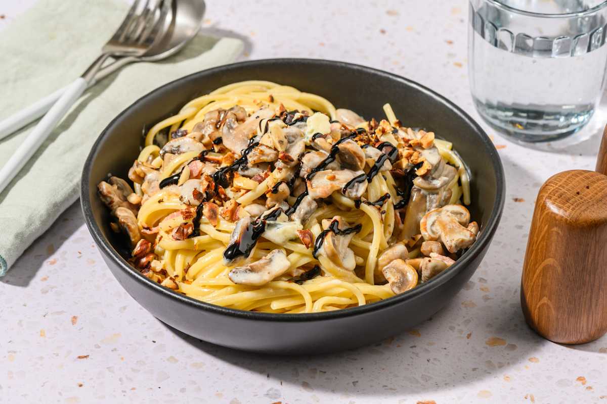Linguine with Bacon and Chicken