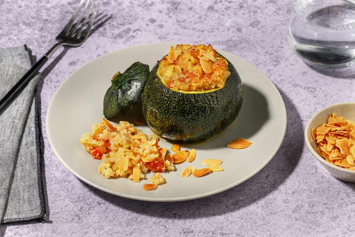 Zucchine tonde vegetariane ripiene d'orzo