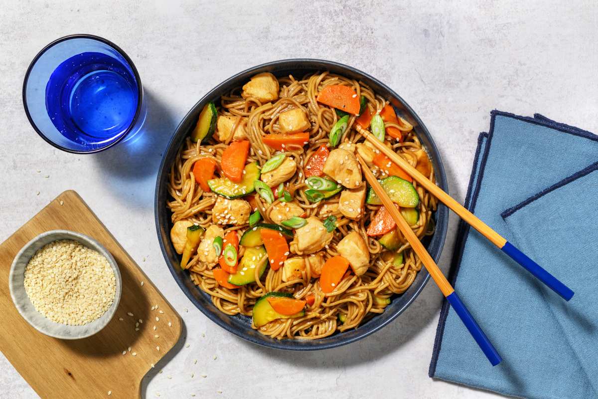 Wok de dinde sauce umami & nouilles soba