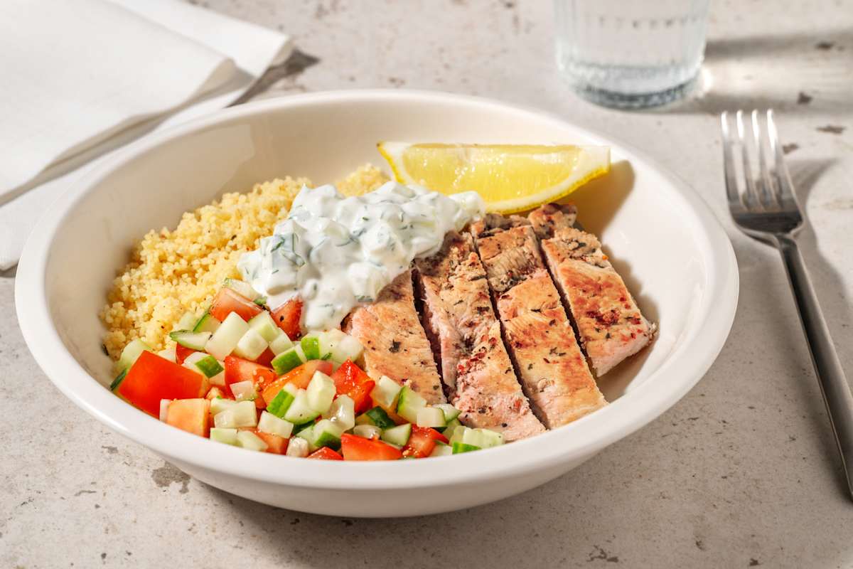 Souflaki-Bio-Schweinefilet auf Couscous