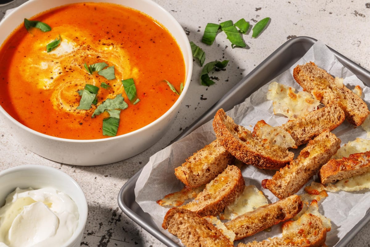 Soep van geroosterde tomaat en paprika