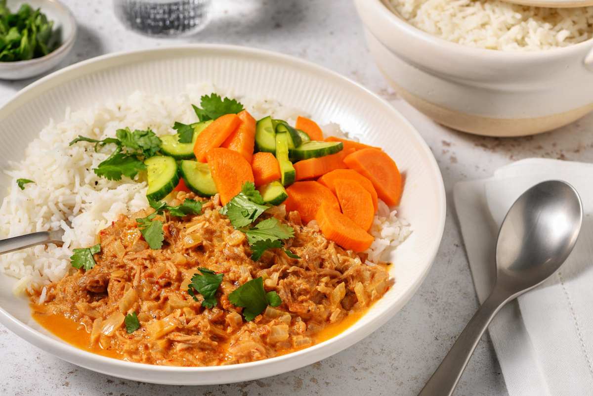 Indonesische-stijl stoofpot met sukadelap en kokos