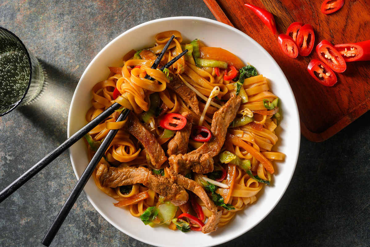 Ponzu biefstukreepjes met rijstnoedels