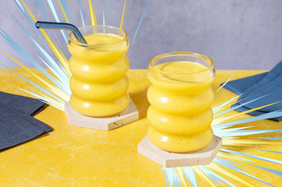 Zappy golden smoothie with mango, orange and coconut milk