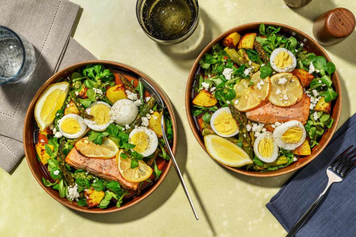 Saumon au citron, asperges et salade de pommes de terre rôties 
