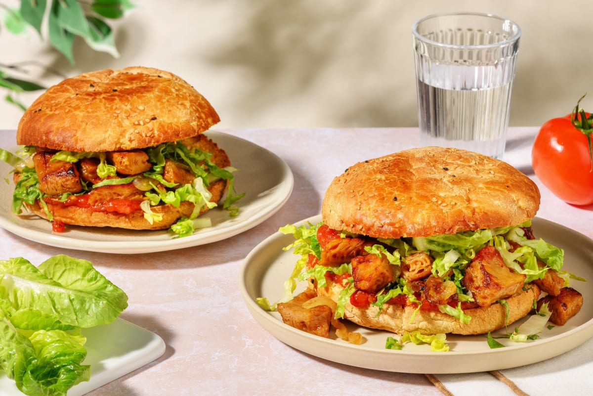 Veganer Kebab mit würziger Tomatensoße