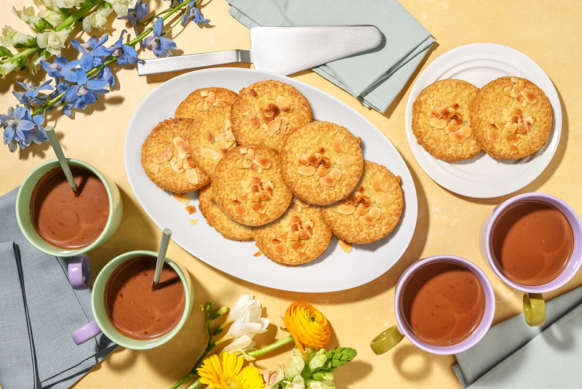 Chocolat chaud maison & sablés aux amandes