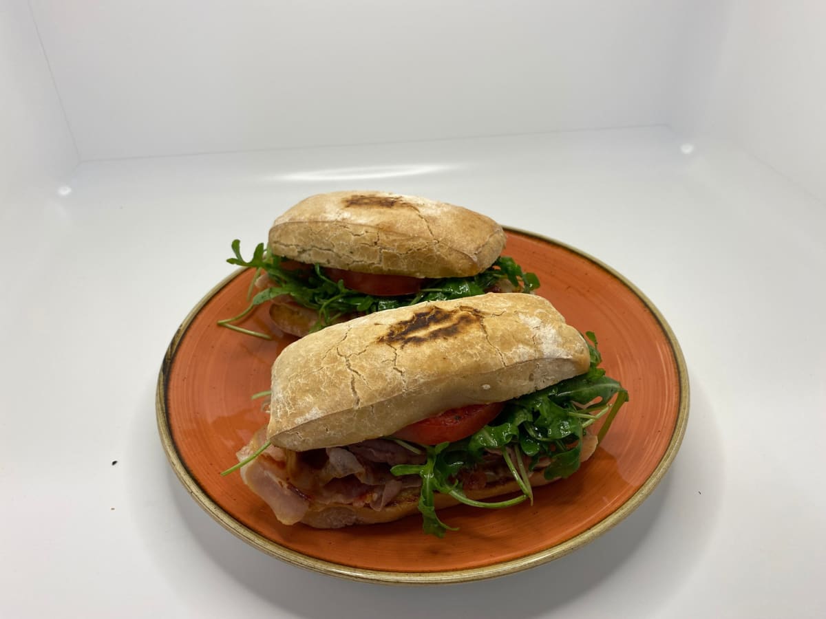 Italian Breakfast Sandwich mit Prosciutto & Rucola