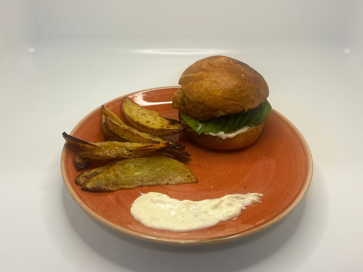 Avocado-Fisch-Burger