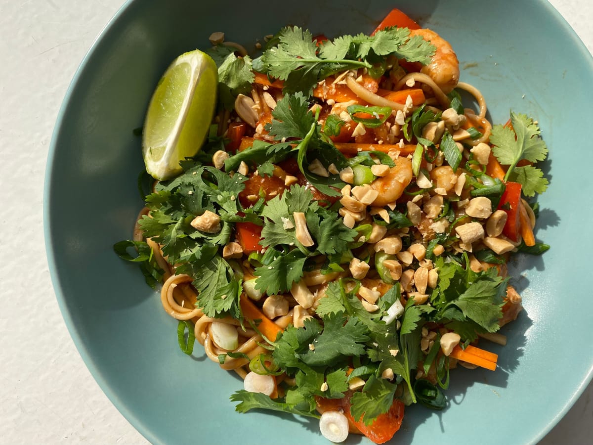 Shrimp pad thai