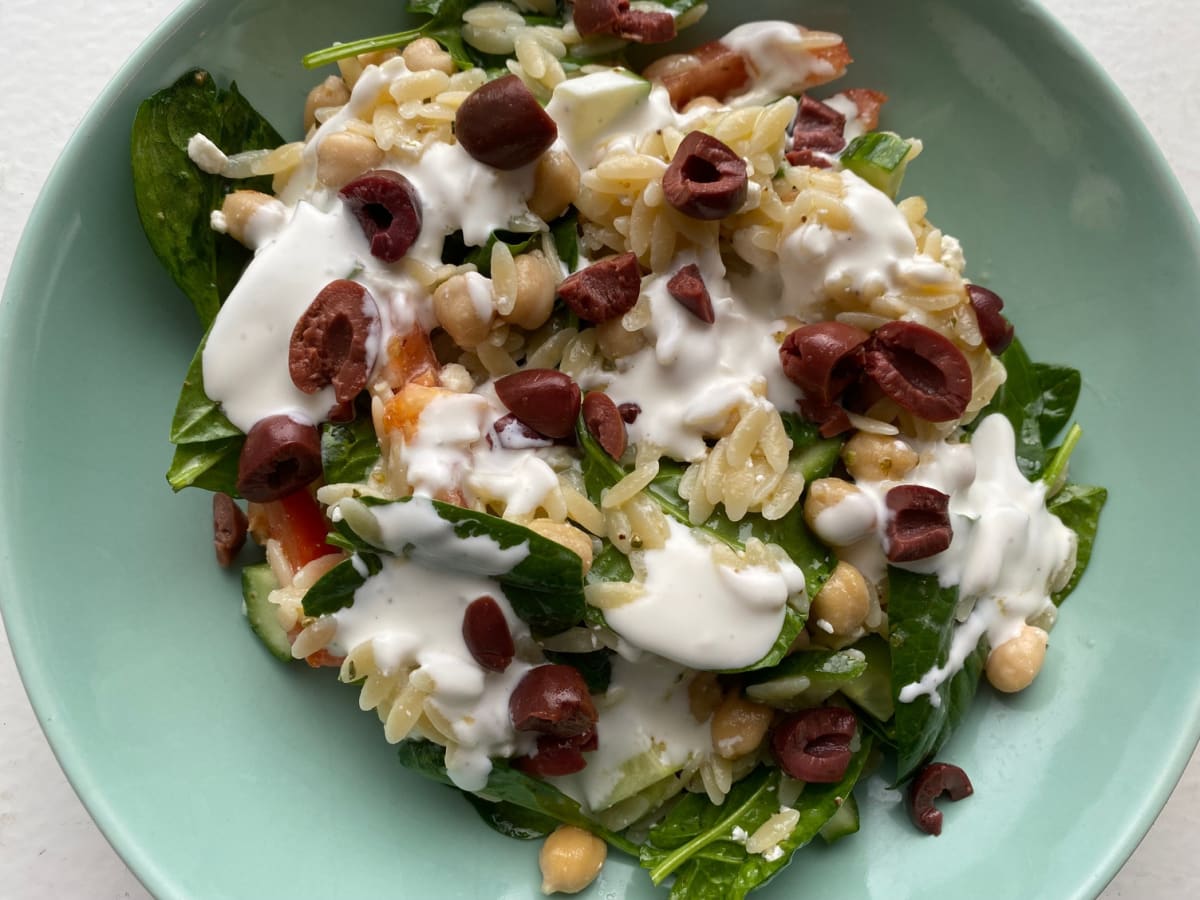 Orzo and chickpea salad toss