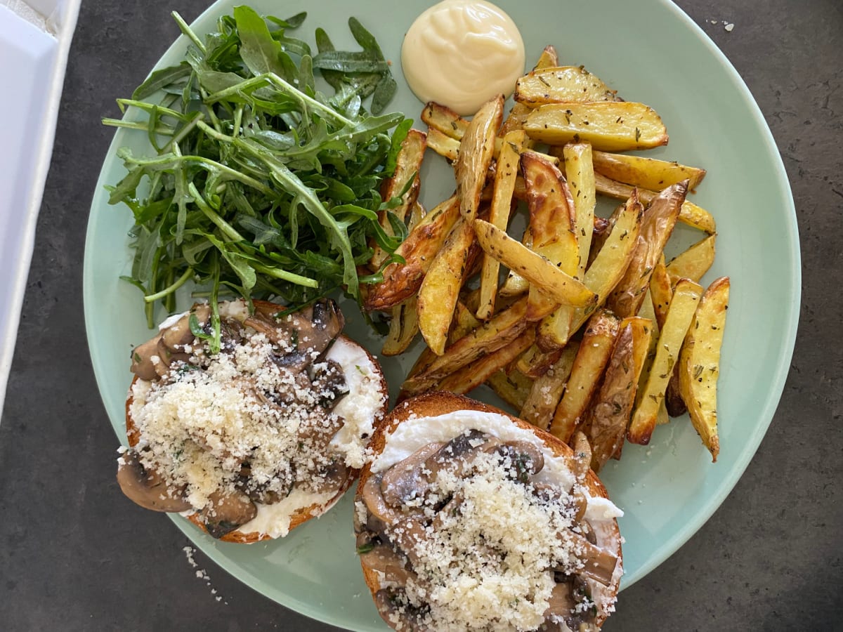 Mushroom and ricotta bruschetta