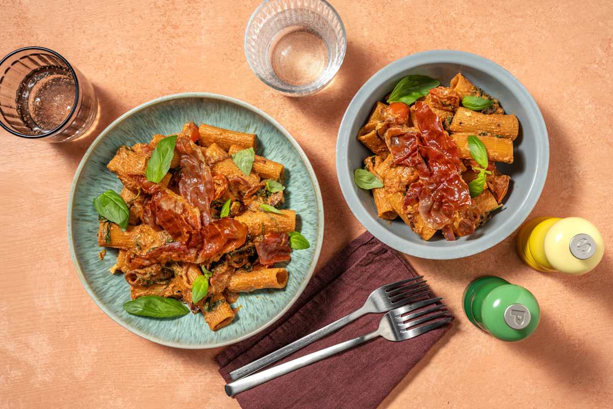 Krispig prosciutto och rigatoni