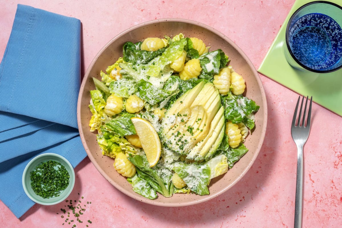 Gnocchi-Salat mit selbst gemachtem Caesar-Dressing