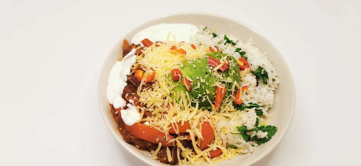 Chili sin Carne mit Avocado