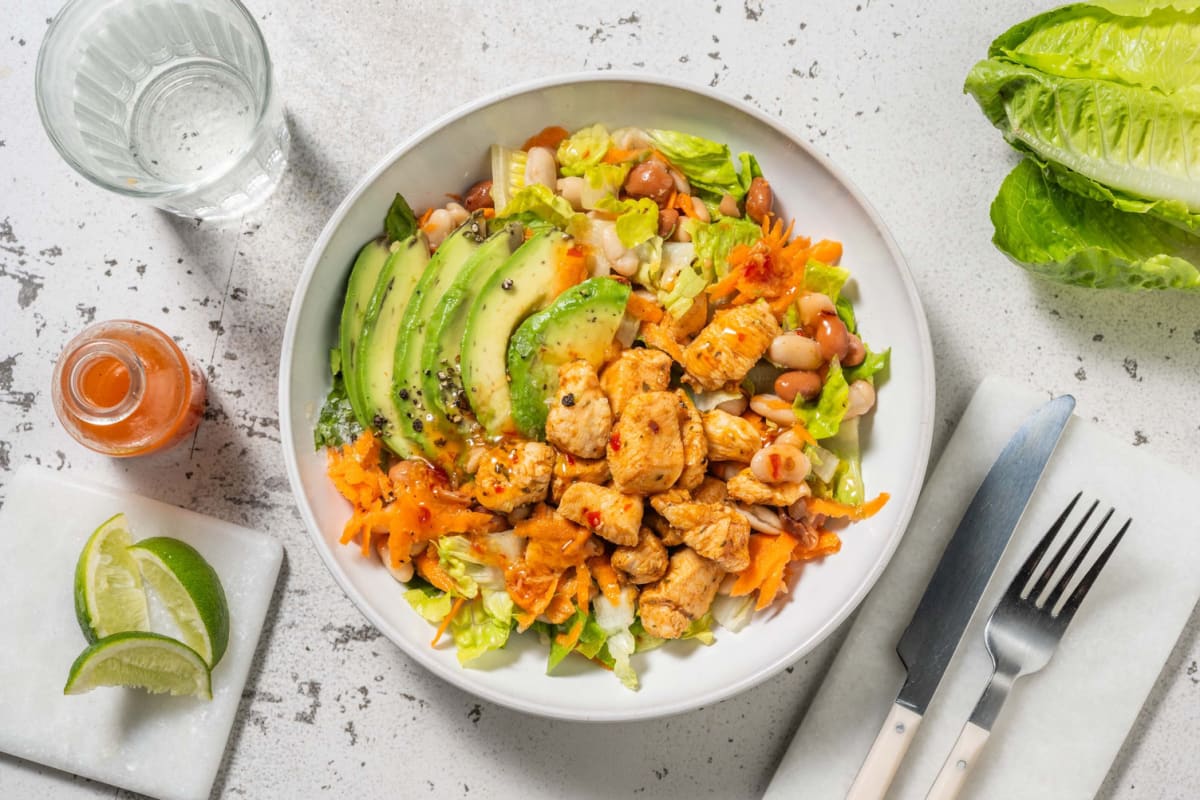 Smokey Hähnchenfilet auf Avocado-Salat 