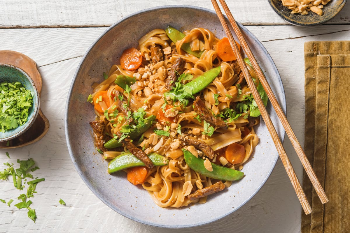 Recette Pad Thai, vermicelles de riz sautés aux gambas et cacahuètes