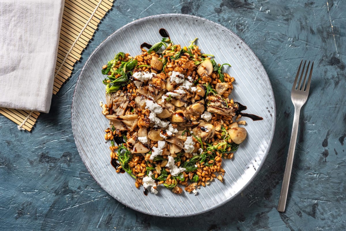 Bol de farro aux champignons et à l’ail