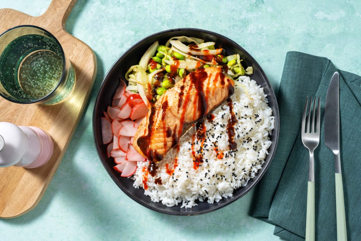 Bols de saumon teriyaki à la sriracha