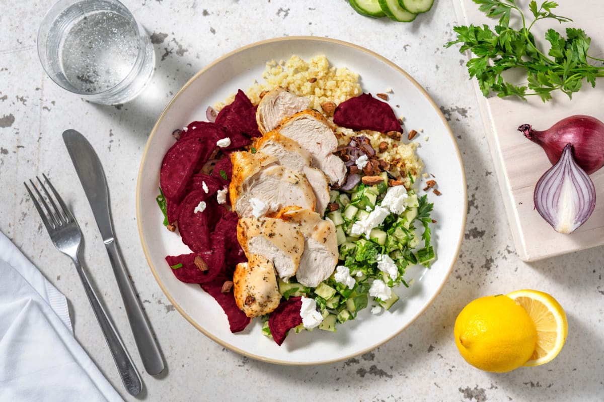 Bulgursalade met kipfilet en geroosterde bietjes