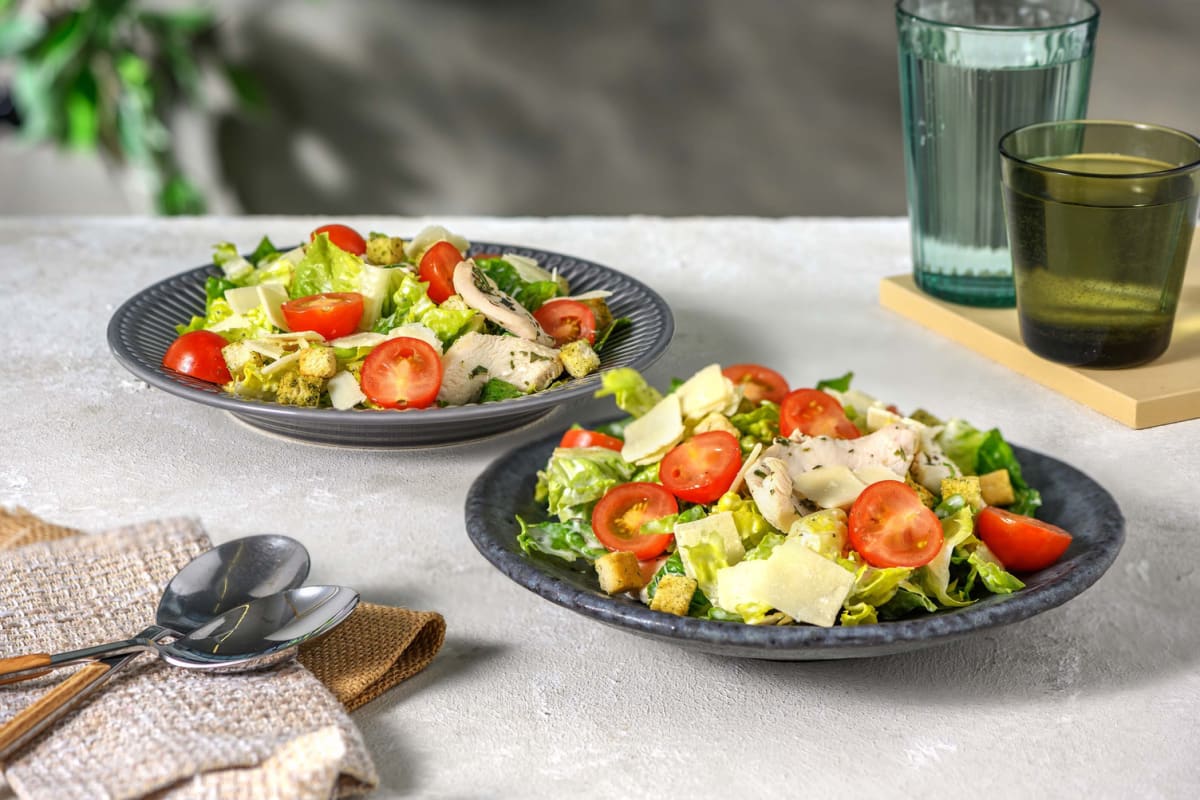 Caesar Salad mit marinierten Hähnchenstreifen