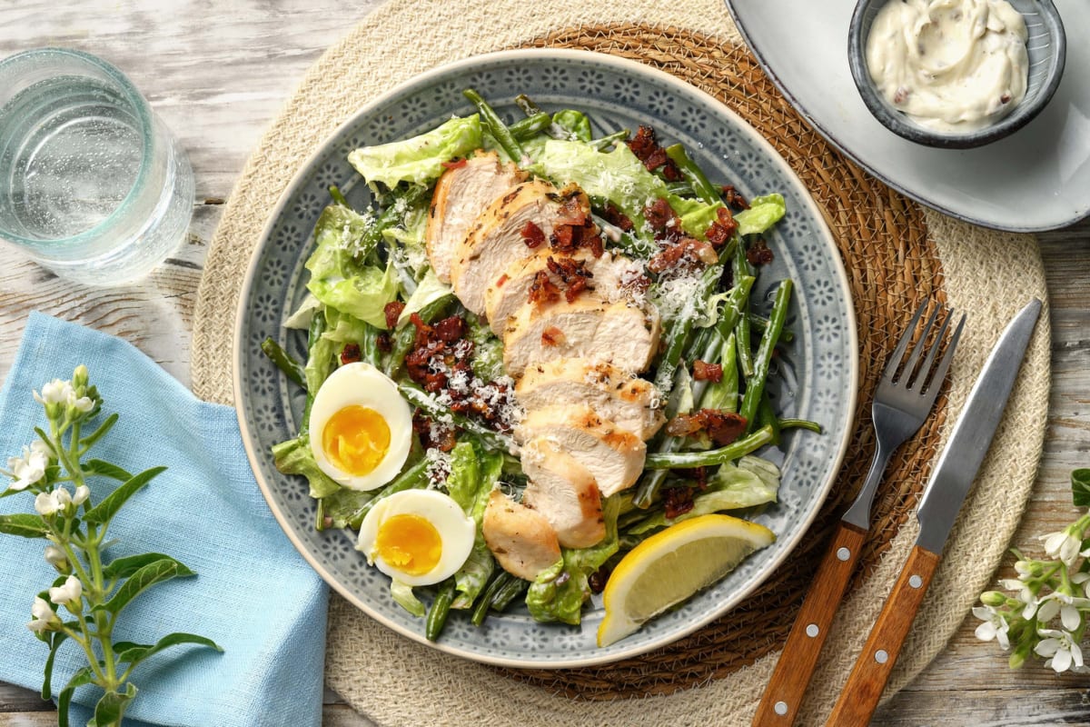 Caesar salade met kip en crispy bacon