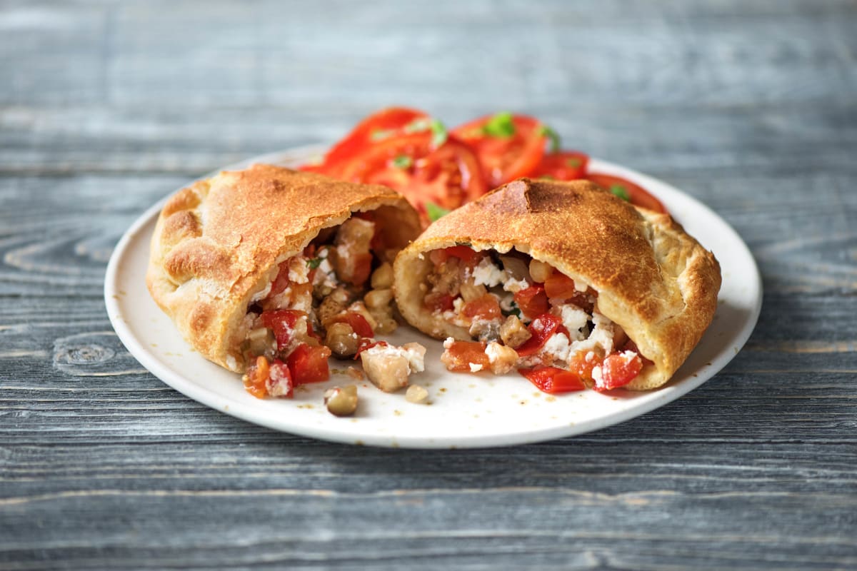 Calzone mit cremiger Auberginenfüllung