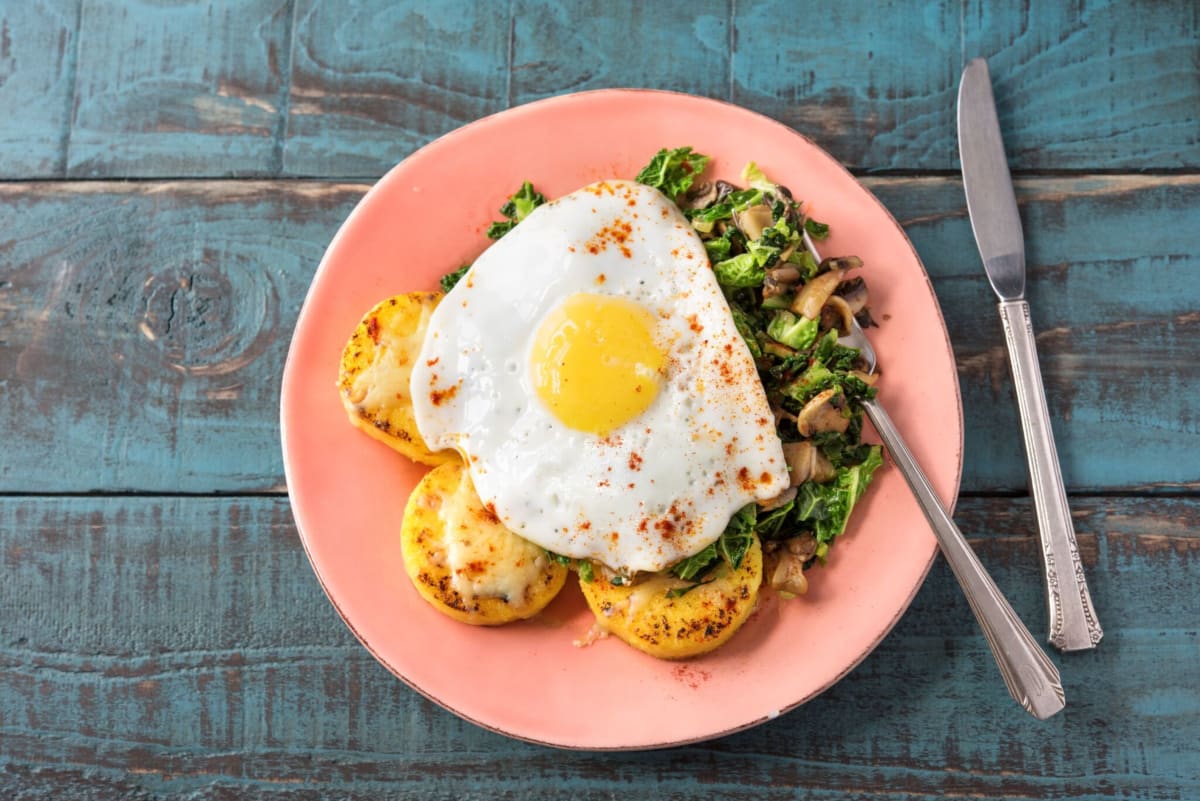 Cheesy Polenta Cakes