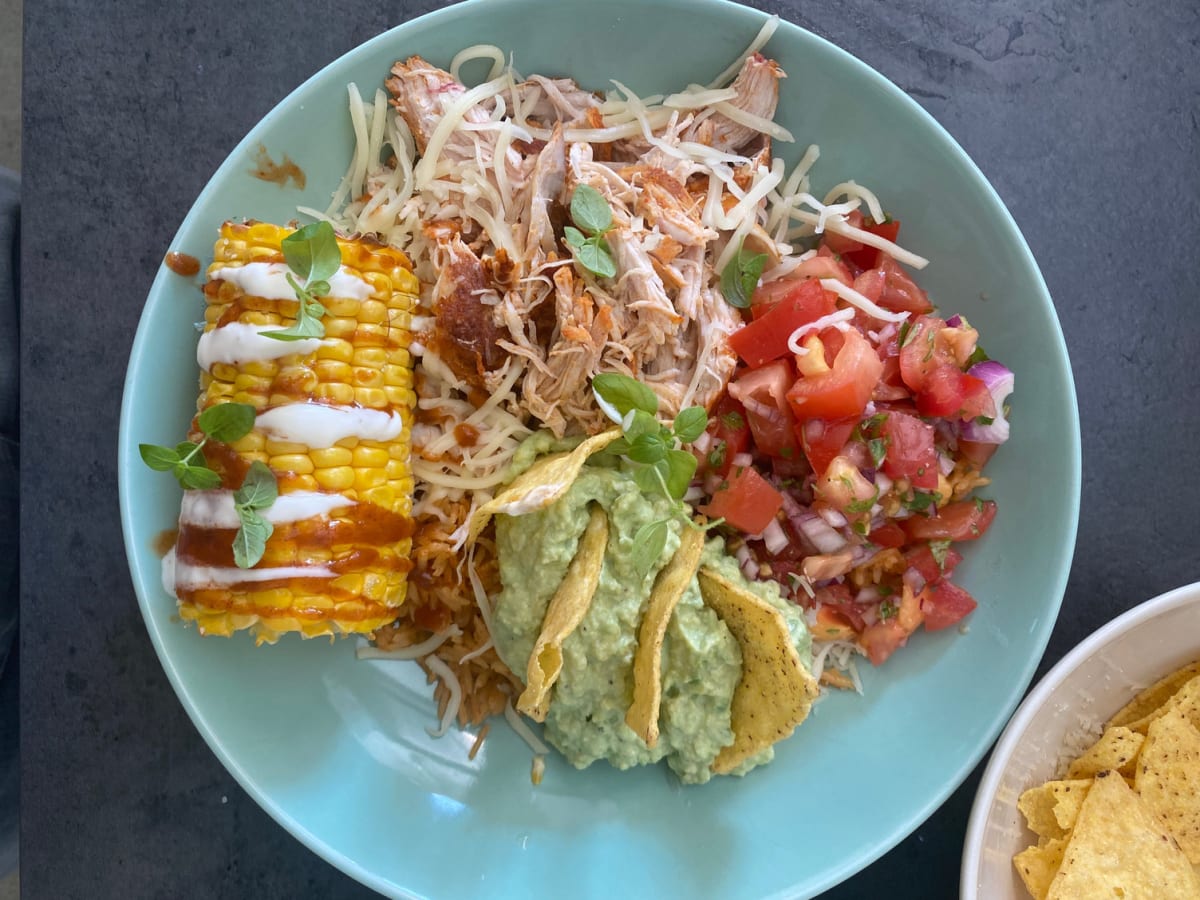 Festive mexican chicken bowl