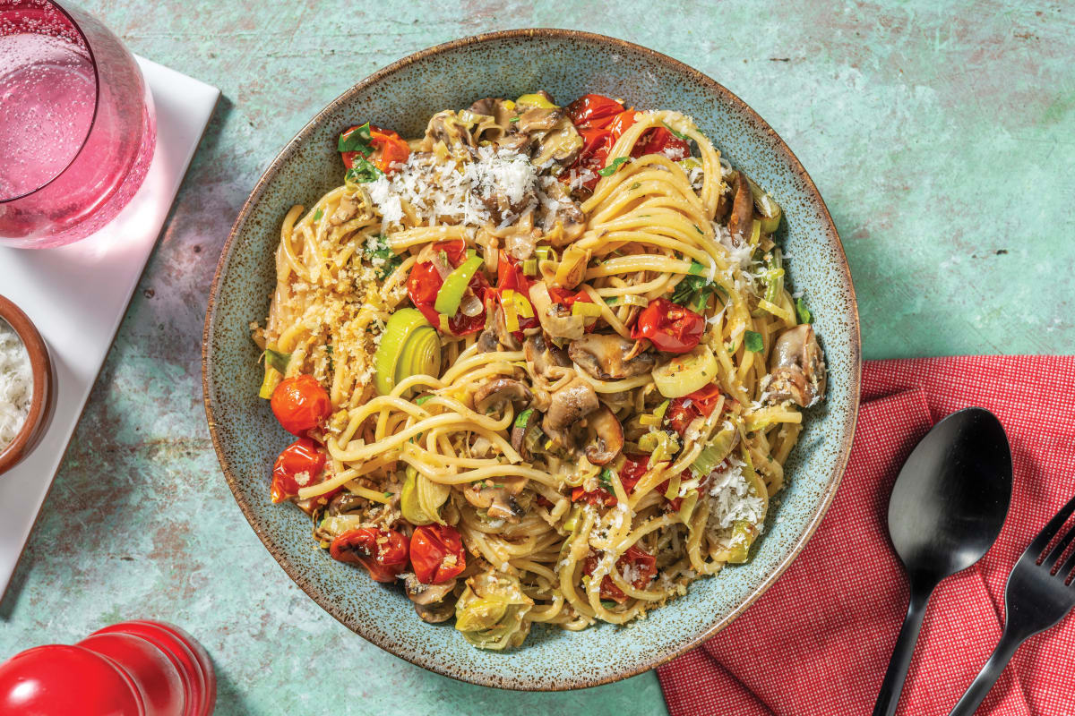 Creamy Mushroom & Cherry Tomato Spaghetti