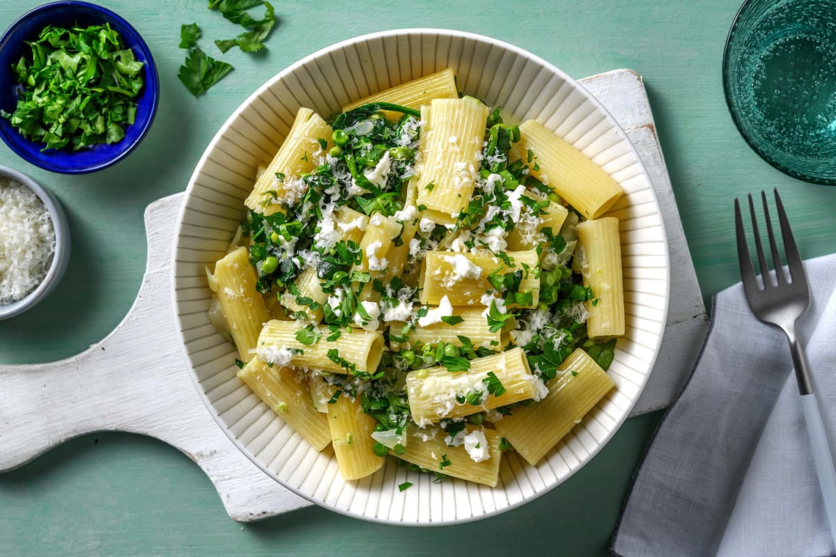 Creamy Spinach and Goat Cheese Rigatoni