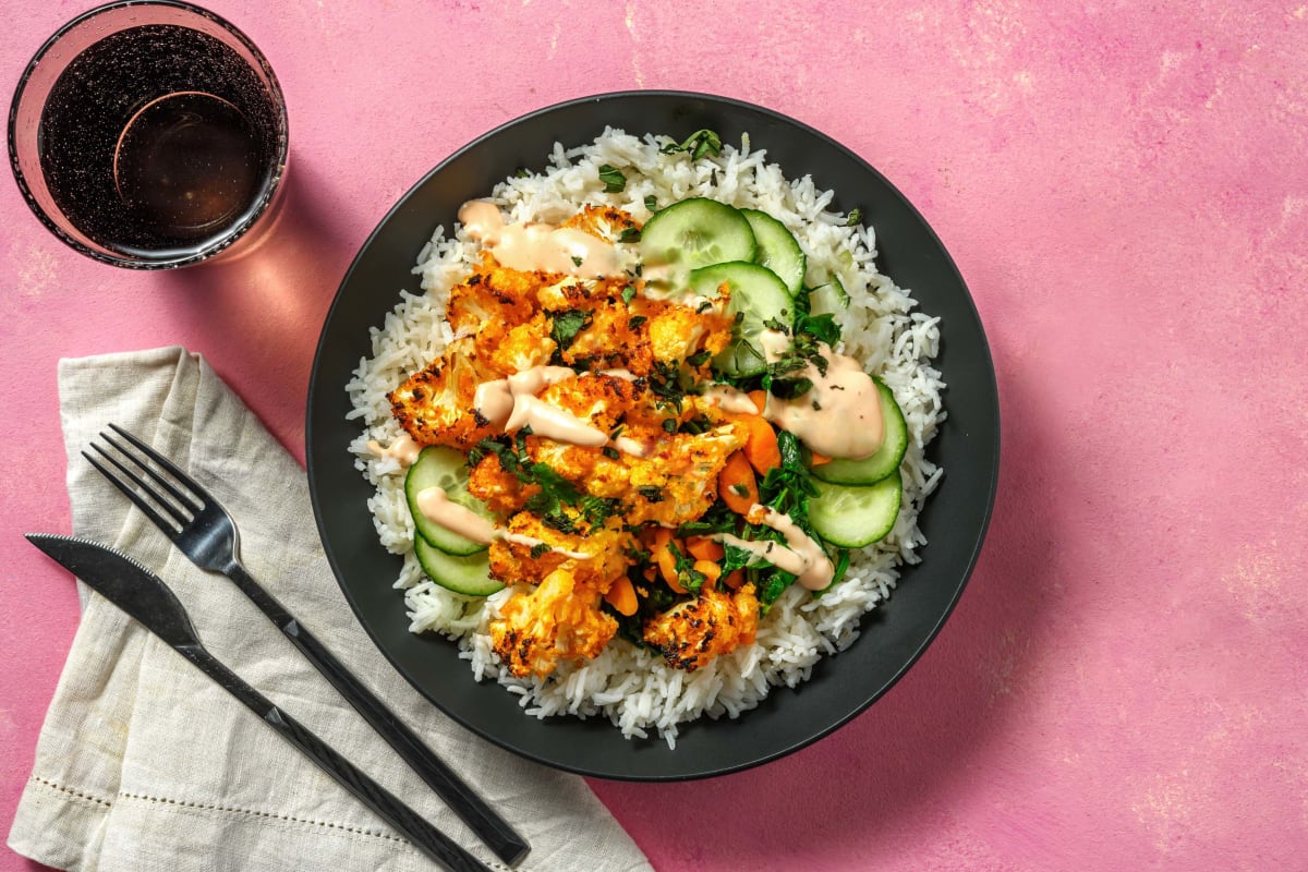 Chou-fleur « bang bang » croustillant et riz à l’ail