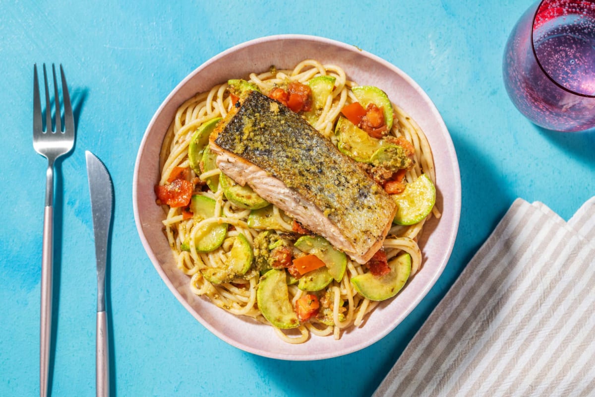 Pasta pesto met zalmfilet